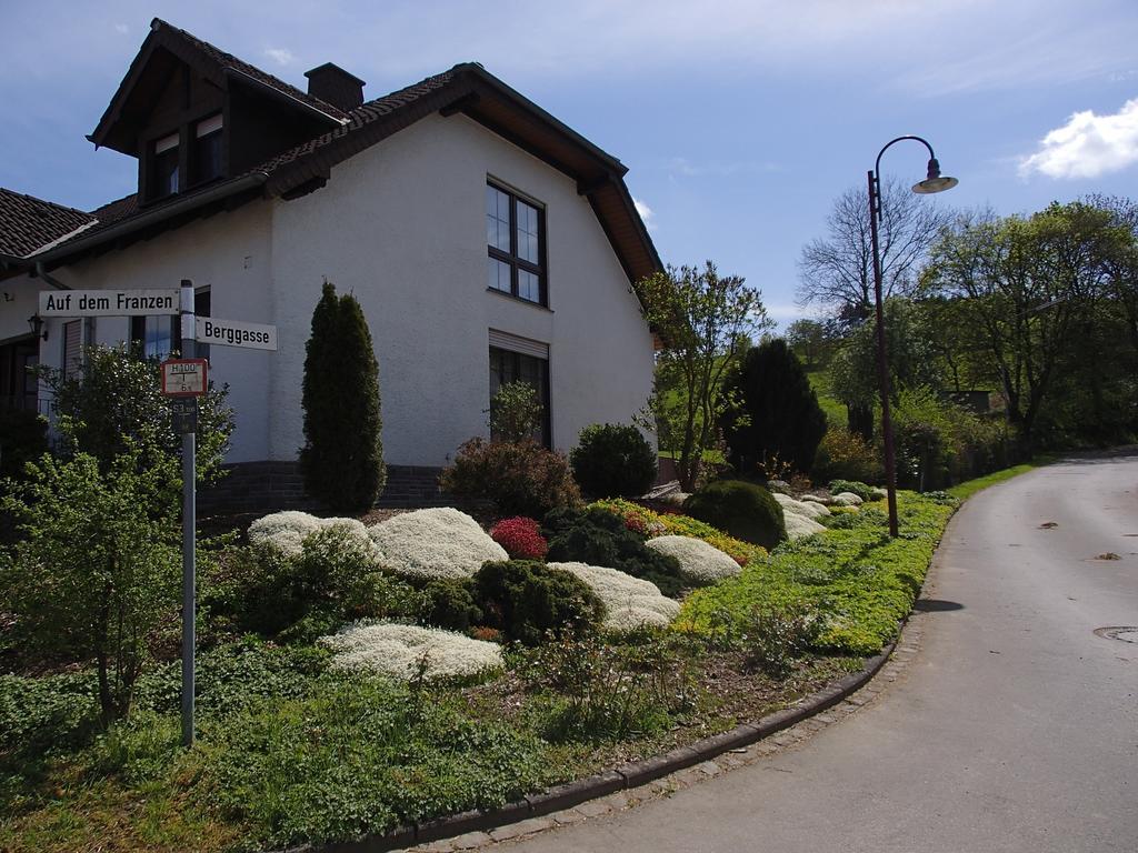 Ferienwohnung Meisenthal Naehe Nuerburgring Kelberg Quarto foto